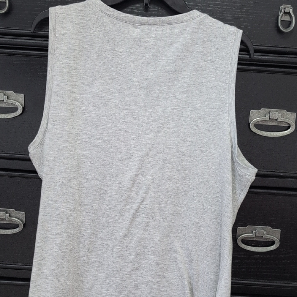 Gray Sleeveless Ruched Top - Picture 3 of 3